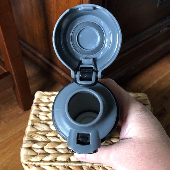 Contigo black flip top stainless steel water bottle - Picture 2 of 3